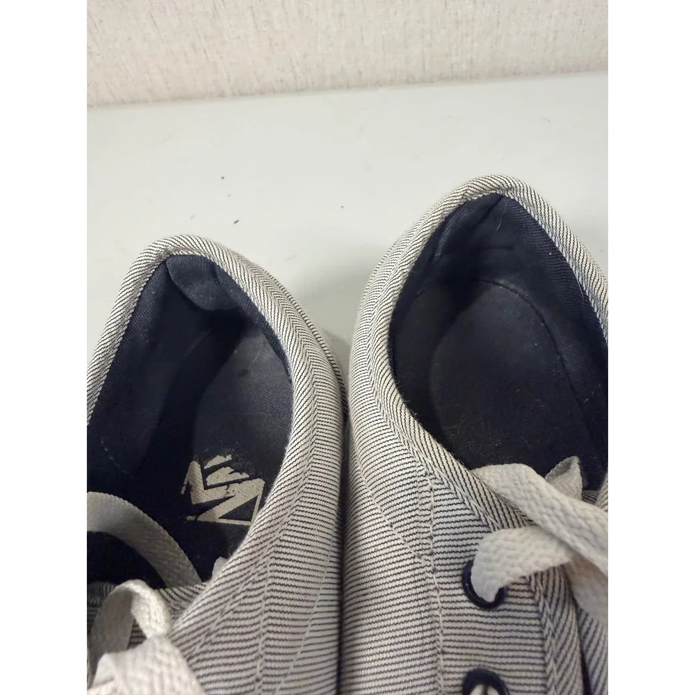Vans Low Top Micro Stripe Grey White Sneakers Womens 9 VN-0U4IB8T